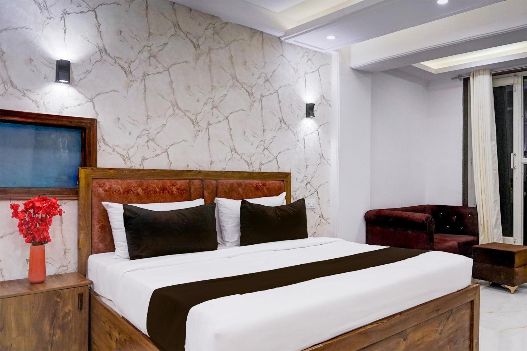 גאזיאבאד Townhouse Hotel Grand Emporio By Sbg Near Vaishali Metro Station מראה חיצוני תמונה