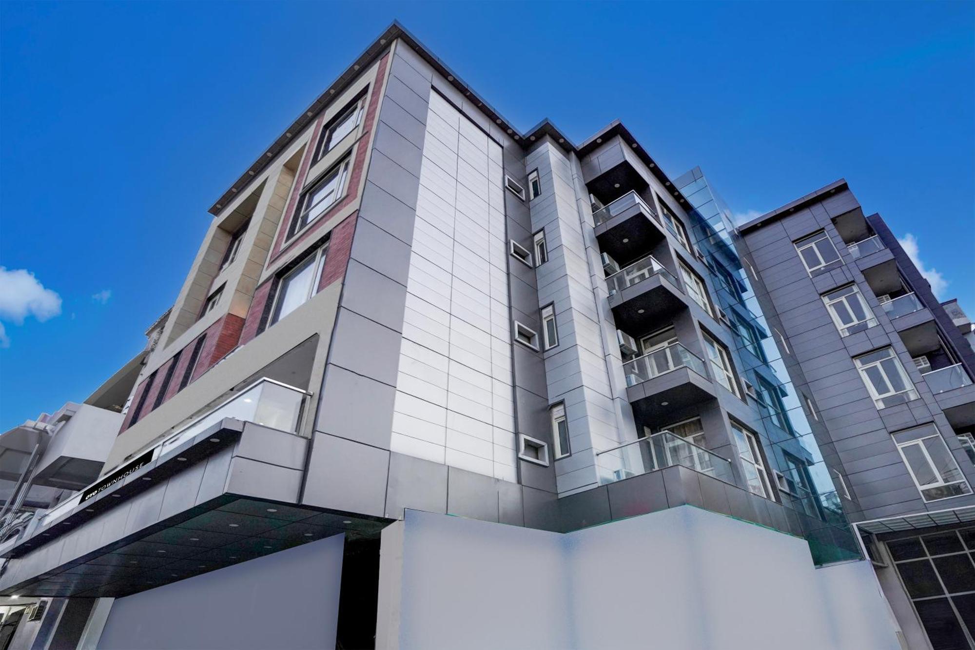 גאזיאבאד Townhouse Hotel Grand Emporio By Sbg Near Vaishali Metro Station מראה חיצוני תמונה