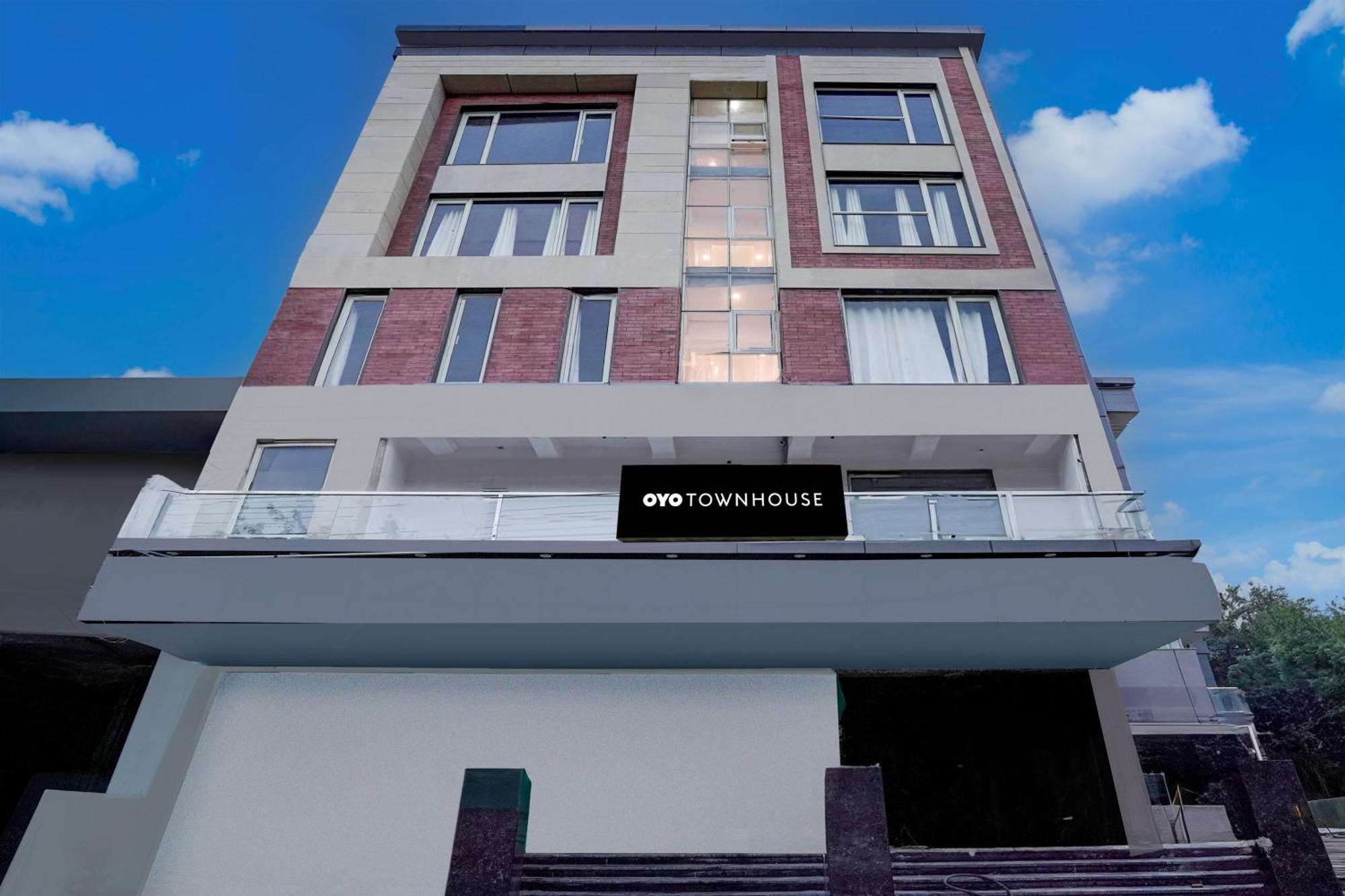 גאזיאבאד Townhouse Hotel Grand Emporio By Sbg Near Vaishali Metro Station מראה חיצוני תמונה