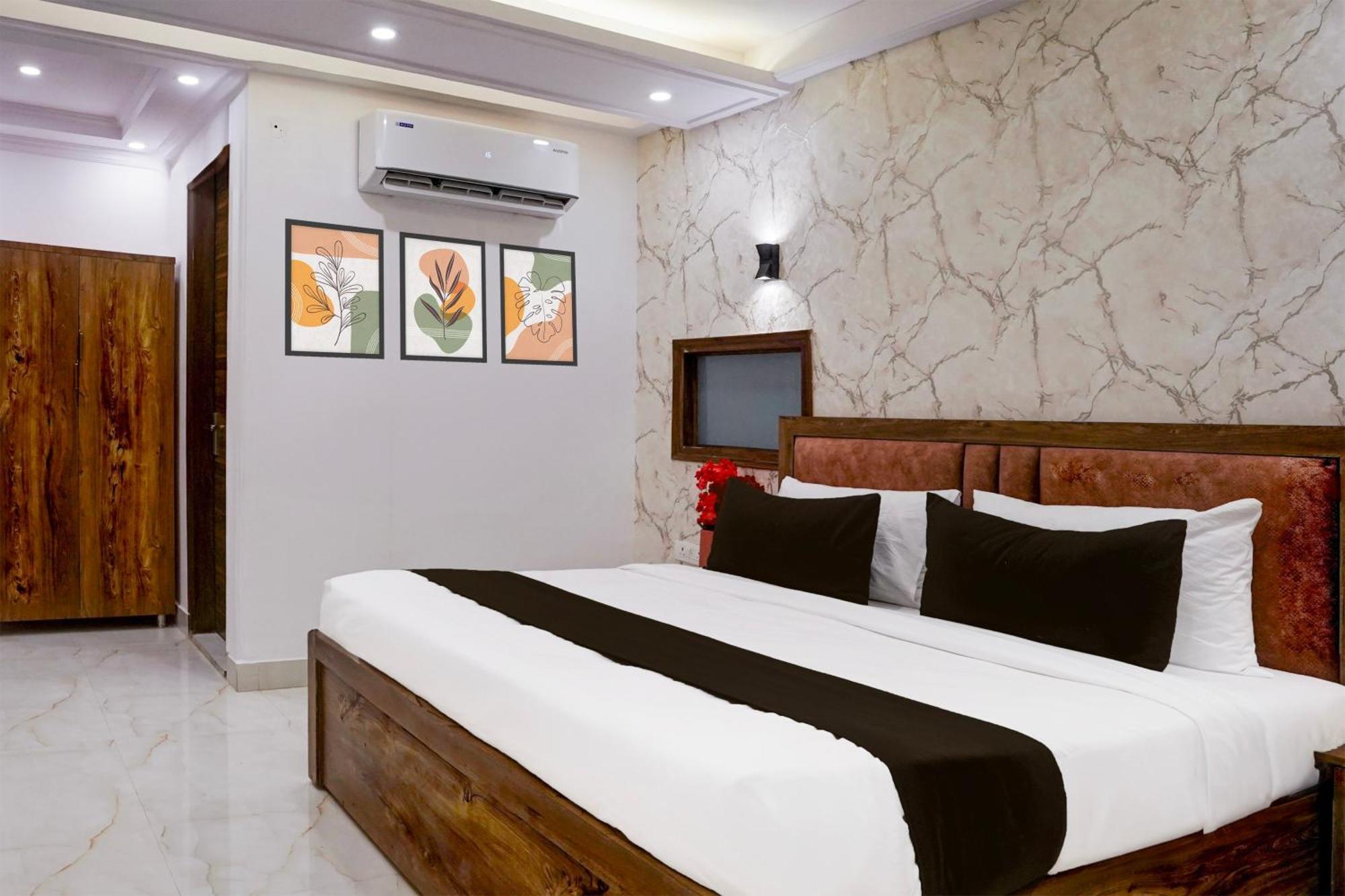 גאזיאבאד Townhouse Hotel Grand Emporio By Sbg Near Vaishali Metro Station מראה חיצוני תמונה