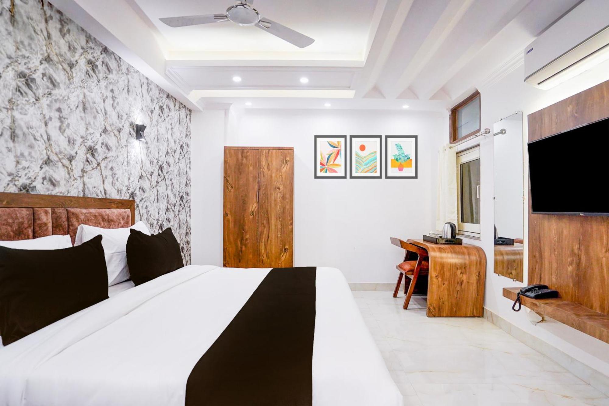 גאזיאבאד Townhouse Hotel Grand Emporio By Sbg Near Vaishali Metro Station מראה חיצוני תמונה